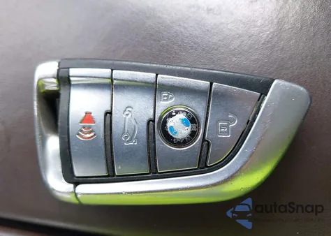 2017 BMW 540I из США, поврежденный, VIN WBAJE5C37HG913864